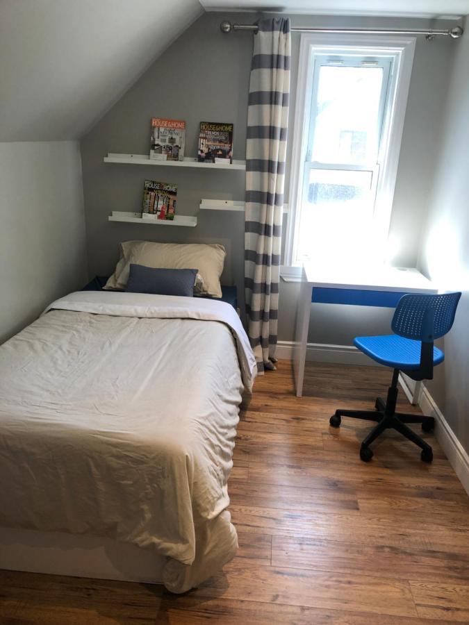 Entire Detached 3-Bedrooms Cute Home In Cornwall Area 外观 照片